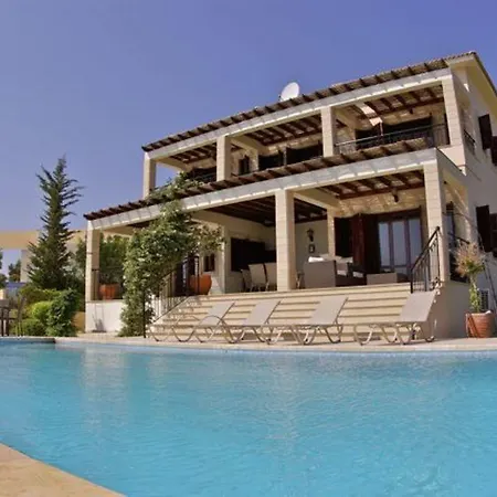 “relax At Your Private Infinity Pool With Sea View″demeter * Kouklia